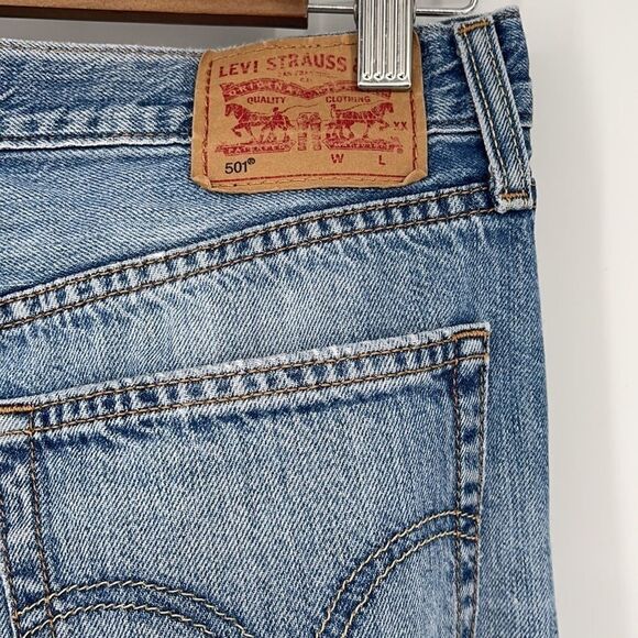 Levi’s distressed 501 jeans - Picture 5 of 9